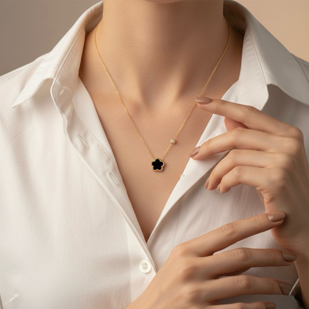 The reversible clover chain